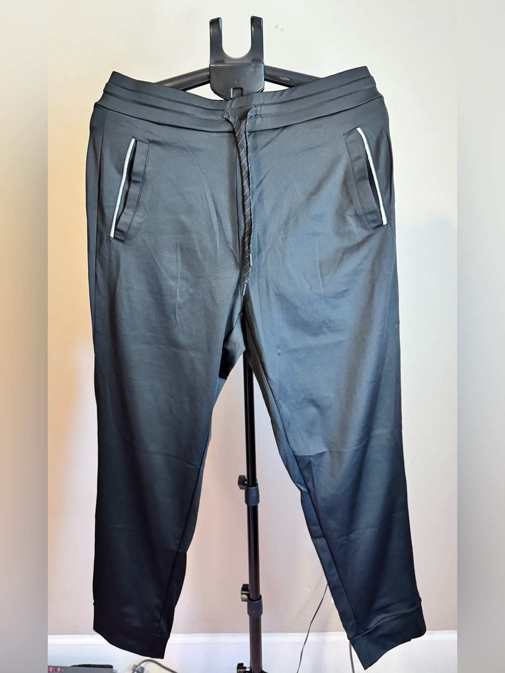 Women's Black Fleece Lined Jogger Pants Size L NWT
